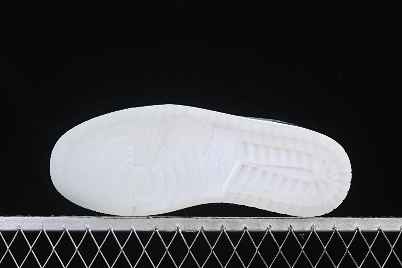 All Categories Air Jordan Jordan Series Basketball Shoes Air Jordan 1 Low Air Jordan 1 Low AJ1 Joe 1 Space Silver Retro Culture Leisure Sports Shoes HV4398-014